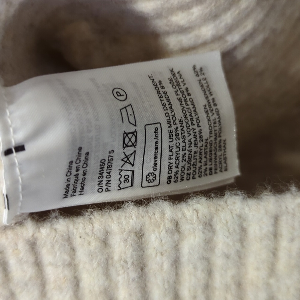 H&M Ladies Sweater - Picture 5 of 6